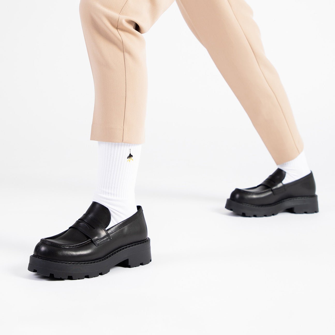 The Ultimate Guide: Choosing the Perfect Socks for Women&#39;s Loafers